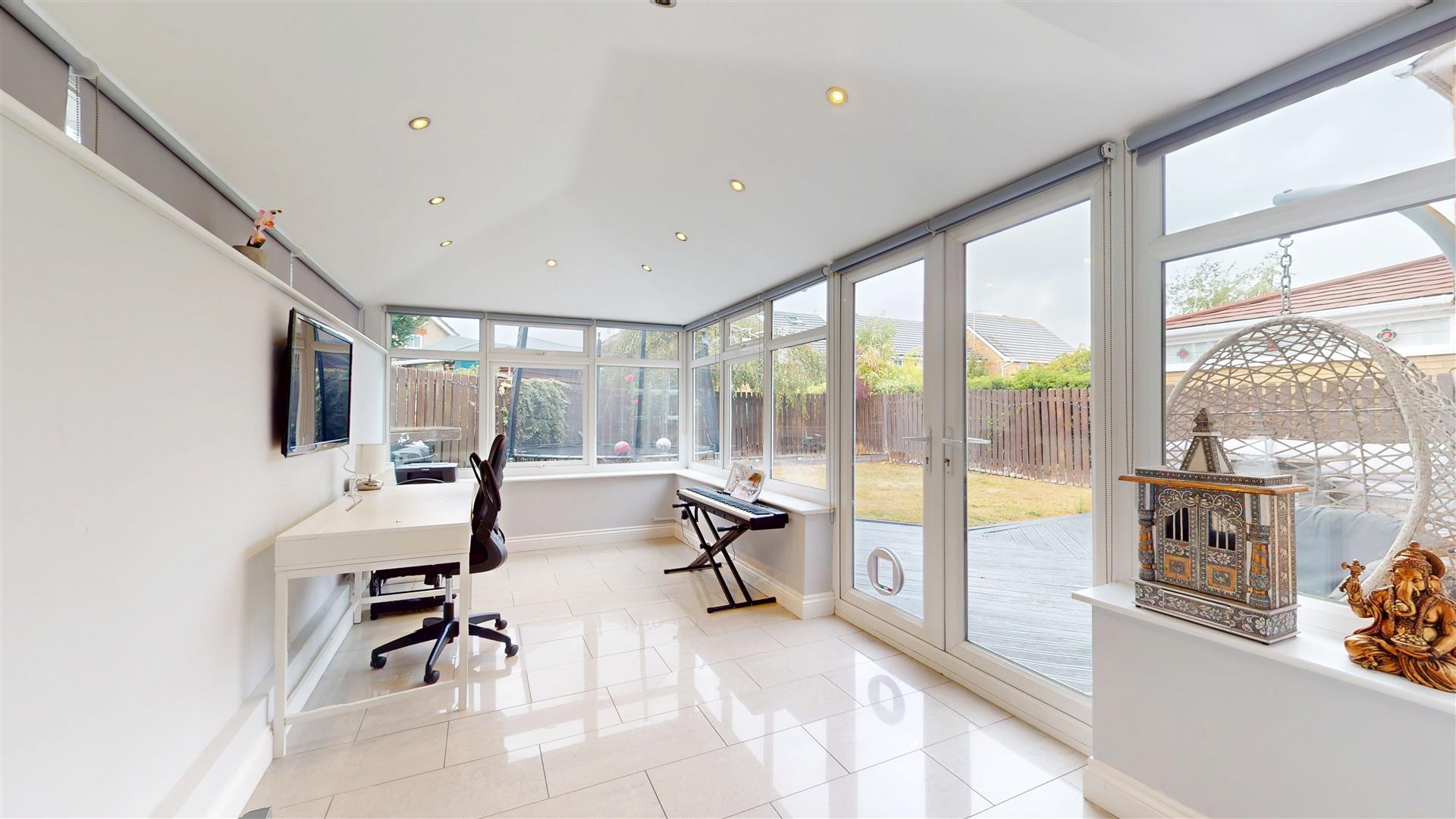 Leary Crescent, Newport Pagnell